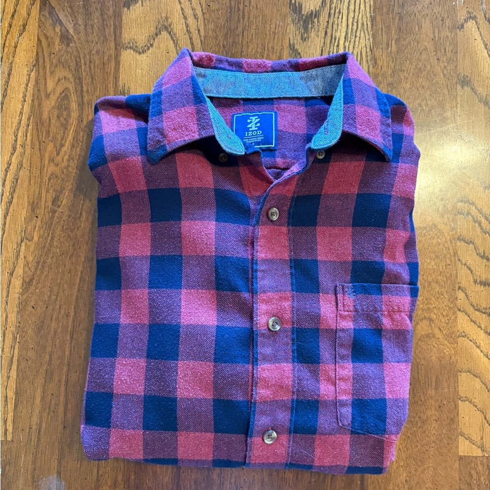 Izod Men's Casual Red and Navy Checkered Shirt
